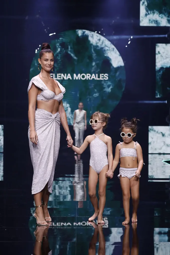 Coleccion amarte pasarela Elena Morales 2025