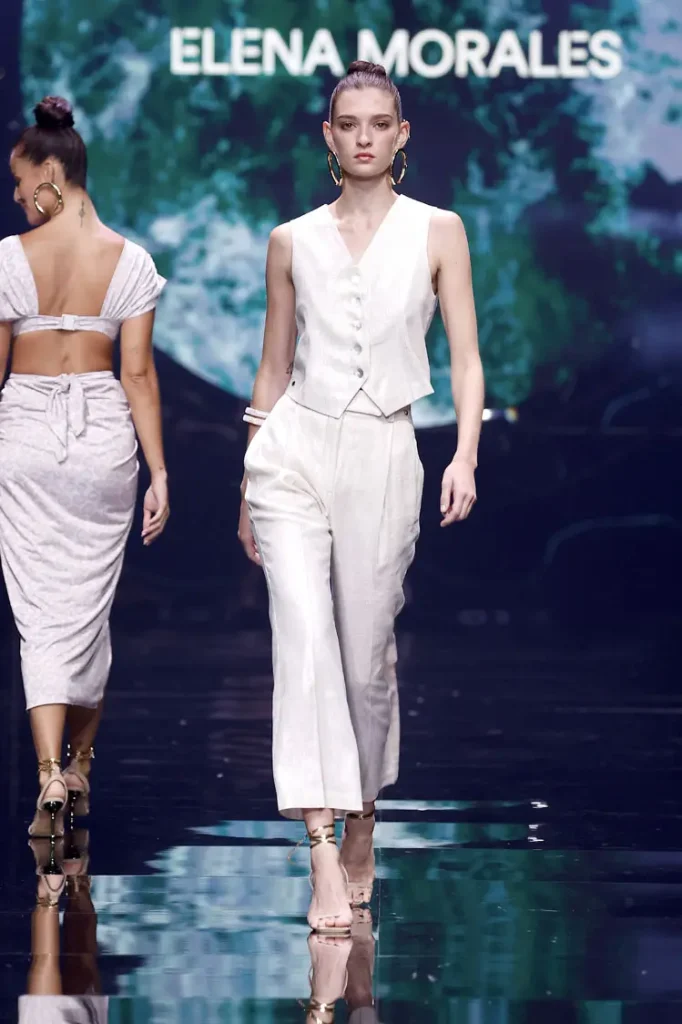 Coleccion amarte pasarela Elena Morales 2025