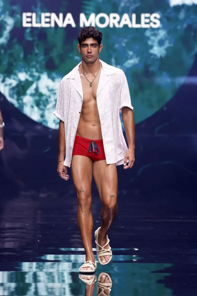 Coleccion amarte pasarela Elena Morales 2025