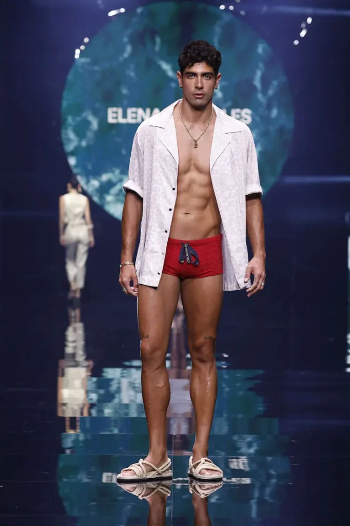 Coleccion amarte pasarela Elena Morales 2025